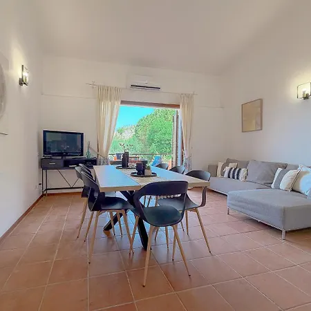 Апартаменти Sea View Over Portisco Bay - Spacious 3br - Clima By Host Hero