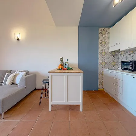 Sea View Over Portisco Bay - Spacious 3br - Clima By Host Hero
